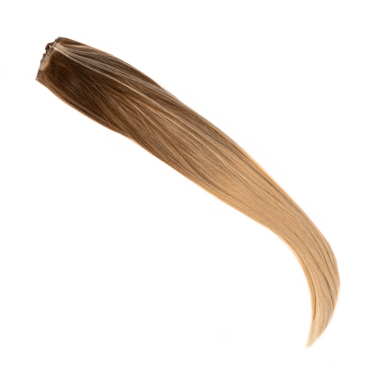 A medium beige blonde base, gently flowing into a natural golden blonde, interspersed with subtle light blonde highlights. This exquisite combination creates a sun-kissed, natural appearance,